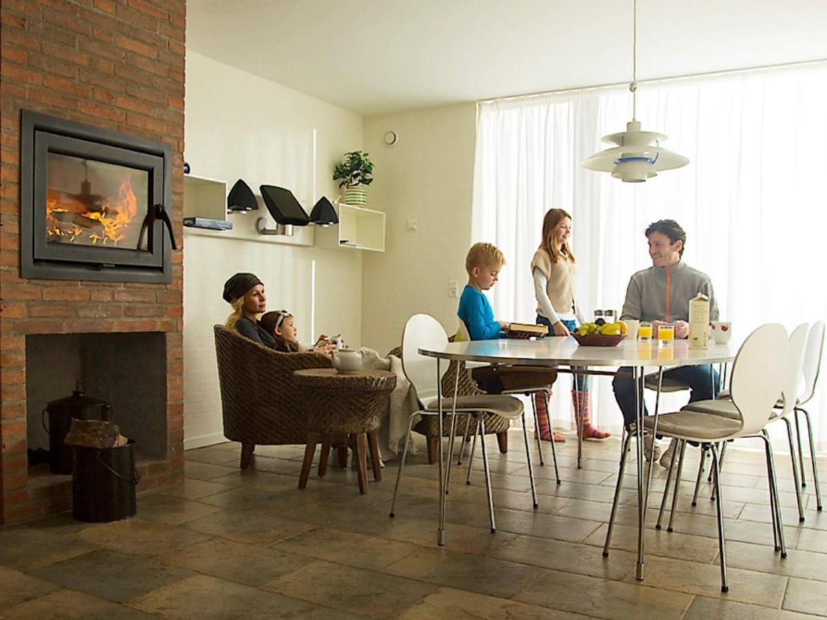 8 Person Holiday Home On A Holiday Park In Romo Sonderby  ภายนอก รูปภาพ